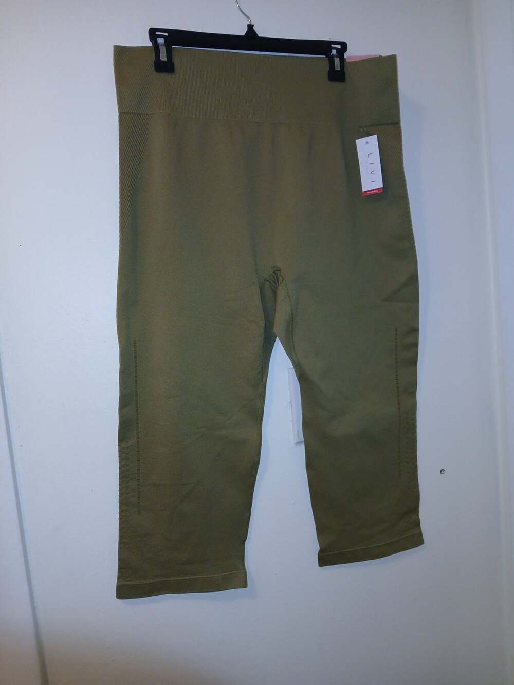 Livi Active Lane Bryant Seamless Capri Leggings Olive Green Size 26/28